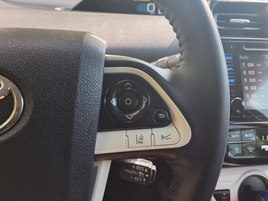 2019 Toyota Prius Prime Plus photo 16
