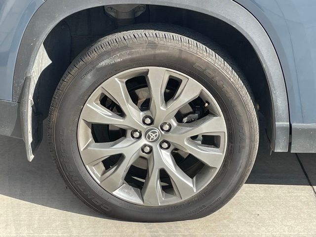 2024 Toyota Grand Highlander Limited photo 4