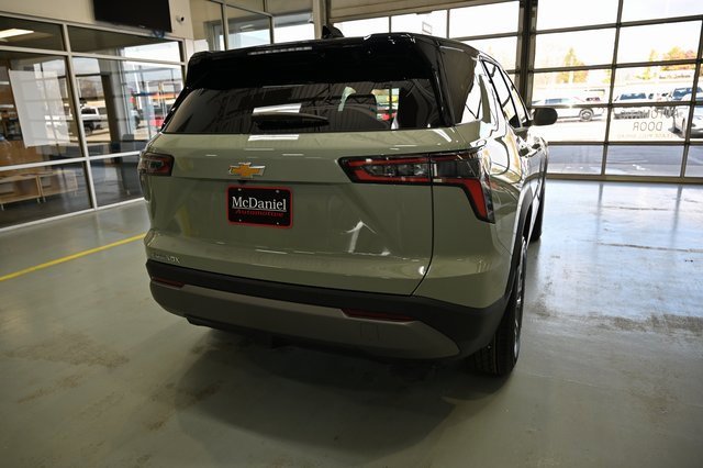 2026 Chevrolet Equinox LT photo 4