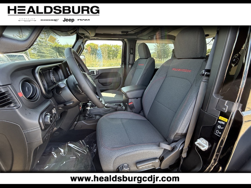 2025 Jeep Wrangler Rubicon photo 8