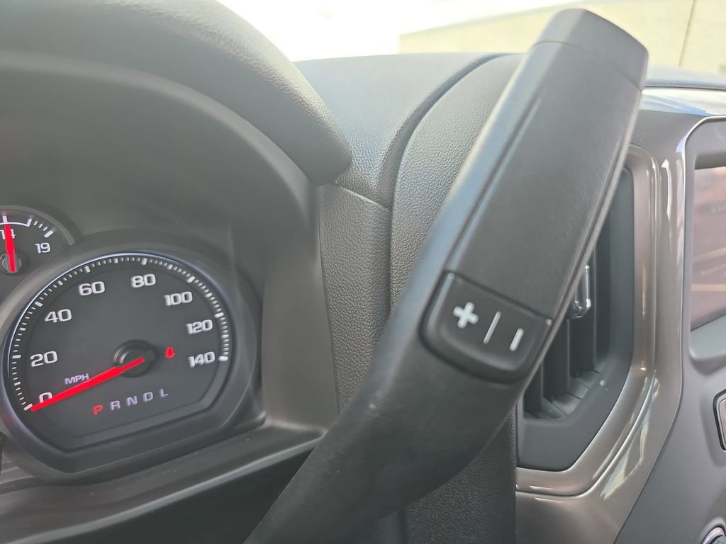 2023 Chevrolet Silverado 1500 Custom photo 21
