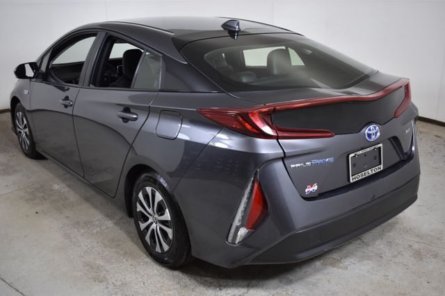 2022 Toyota Prius Prime XLE photo 2
