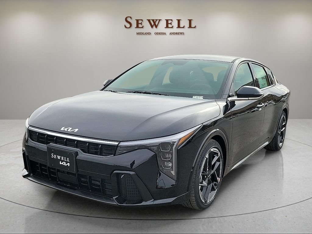 2025 Kia K4 GT-Line's photo