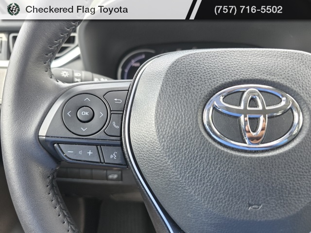 2024 Toyota RAV4 Hybrid XLE Premium photo 11