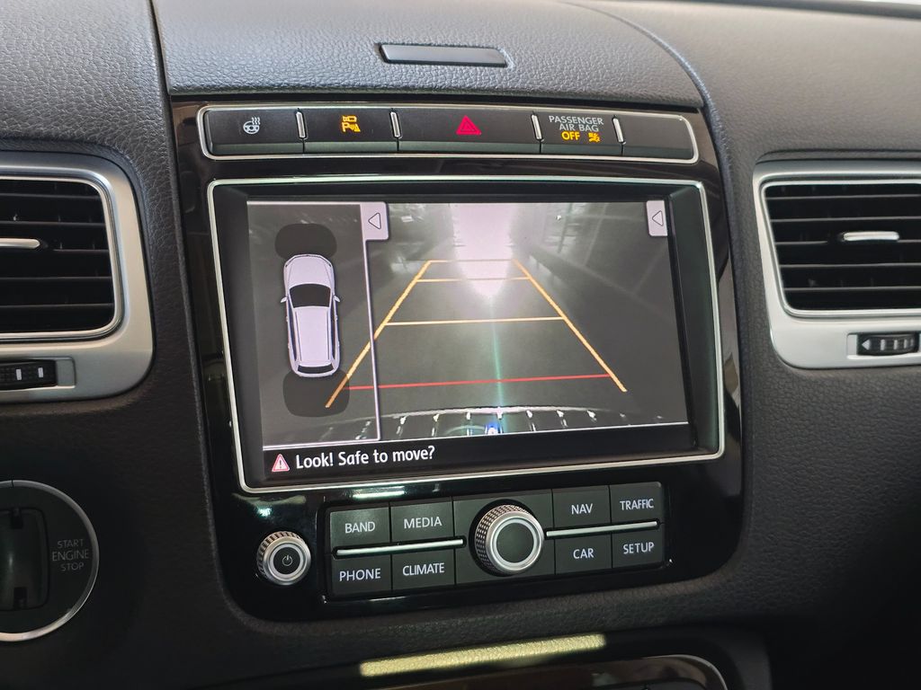 2015 Volkswagen Touareg V6 FSI TDI Hybrid photo 11
