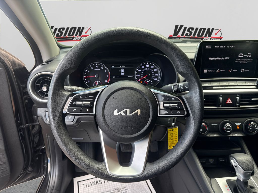 2023 Kia Forte LXS photo 22