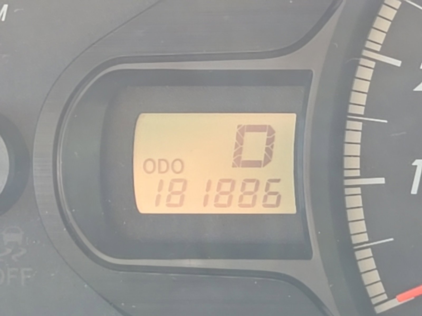 2013 Toyota Sienna LE photo 2