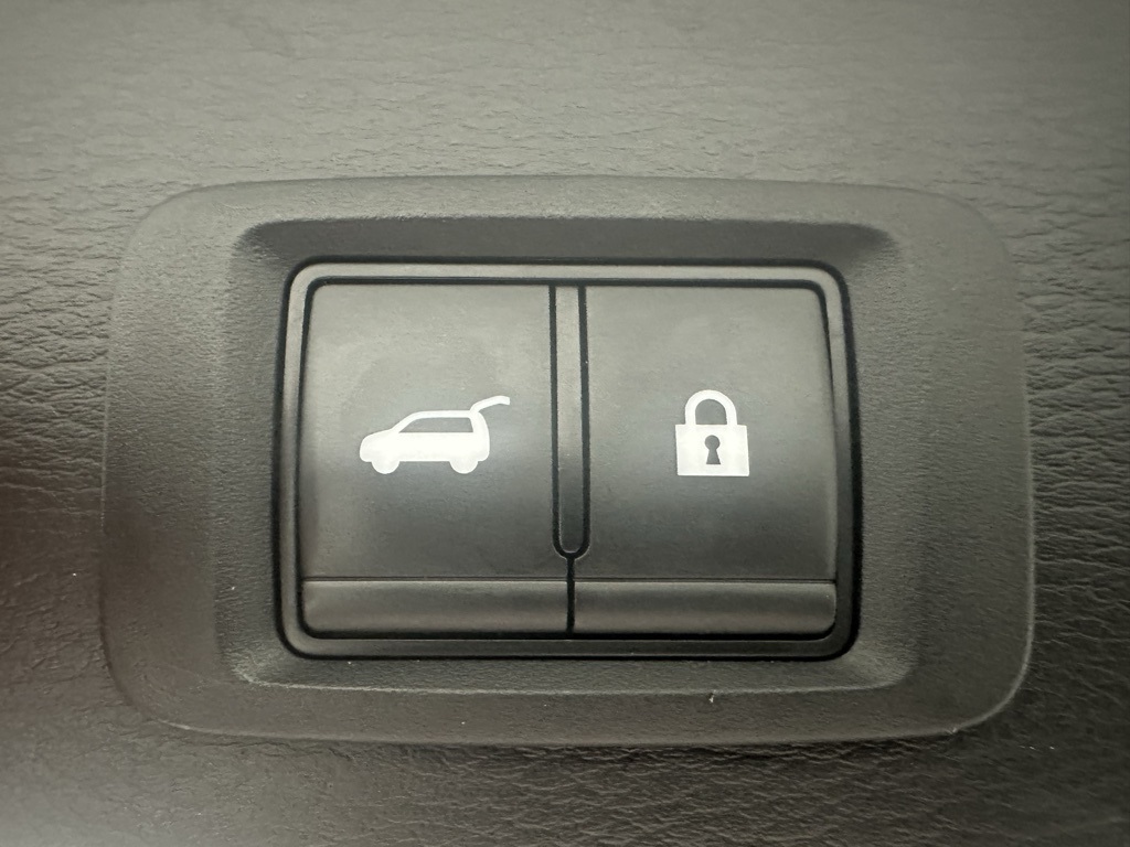2023 Mitsubishi Outlander SE photo 22