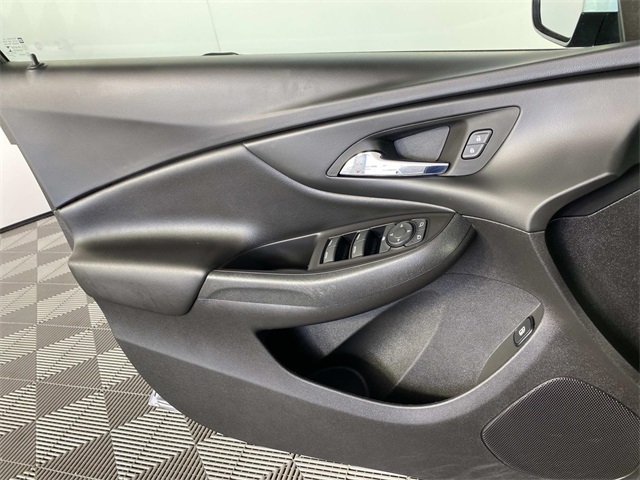 2018 Chevrolet Volt LT photo 21