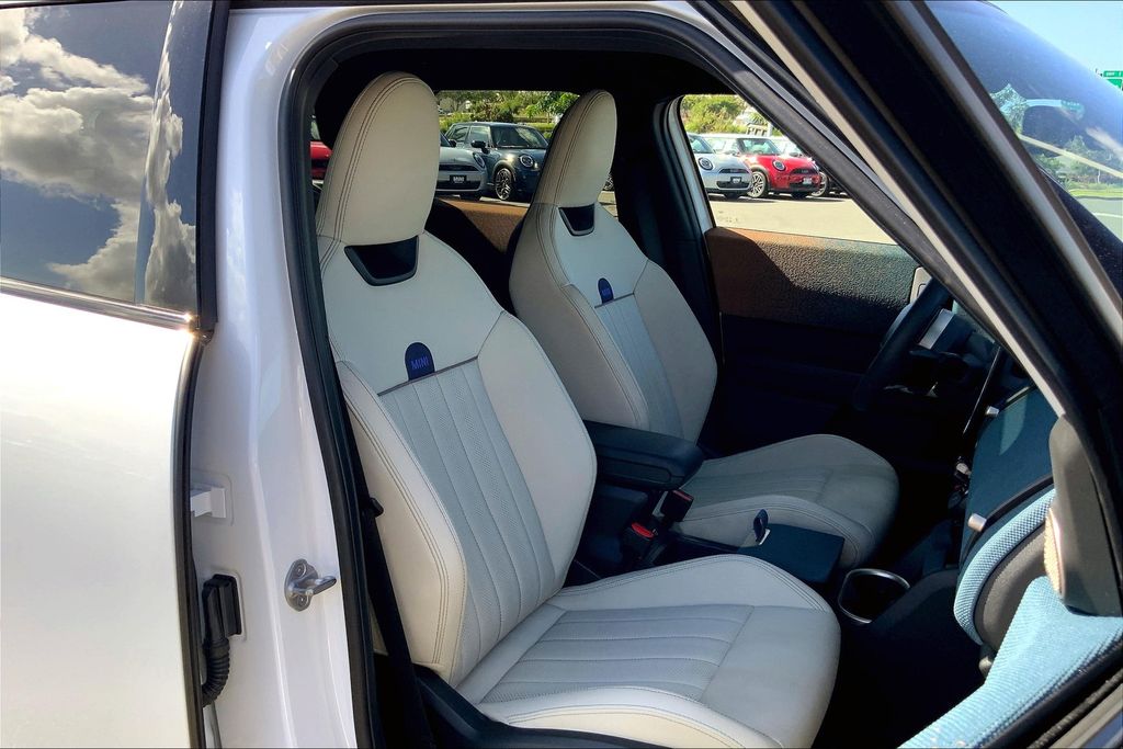Image 8 of Certified Used 2025 MINI COUNTRYMAN S ALL4