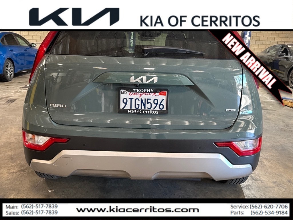 2025 Kia Niro EX photo 4