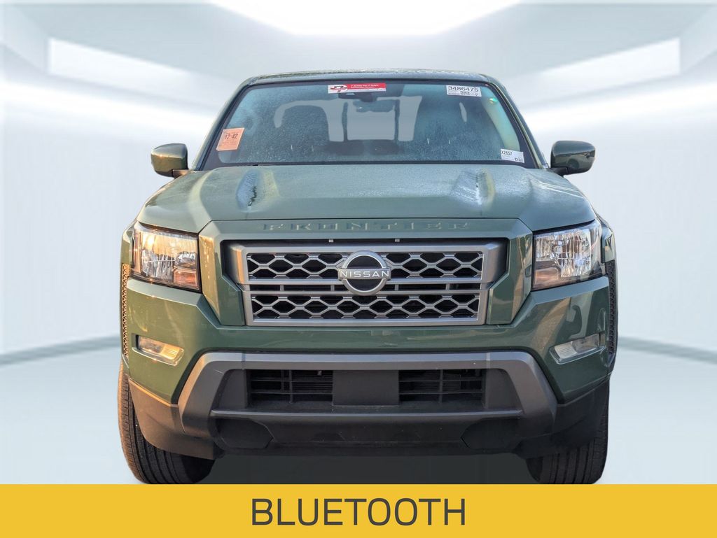 2023 Nissan Frontier SV photo 2