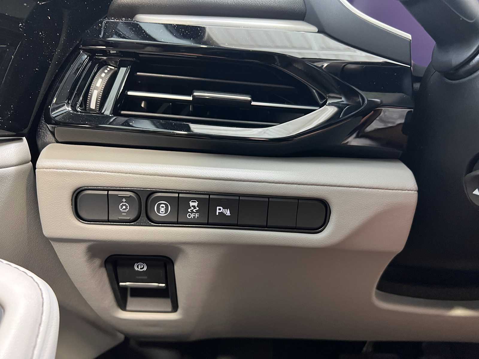 2026 Acura MDX SH-AWD Technology photo 16