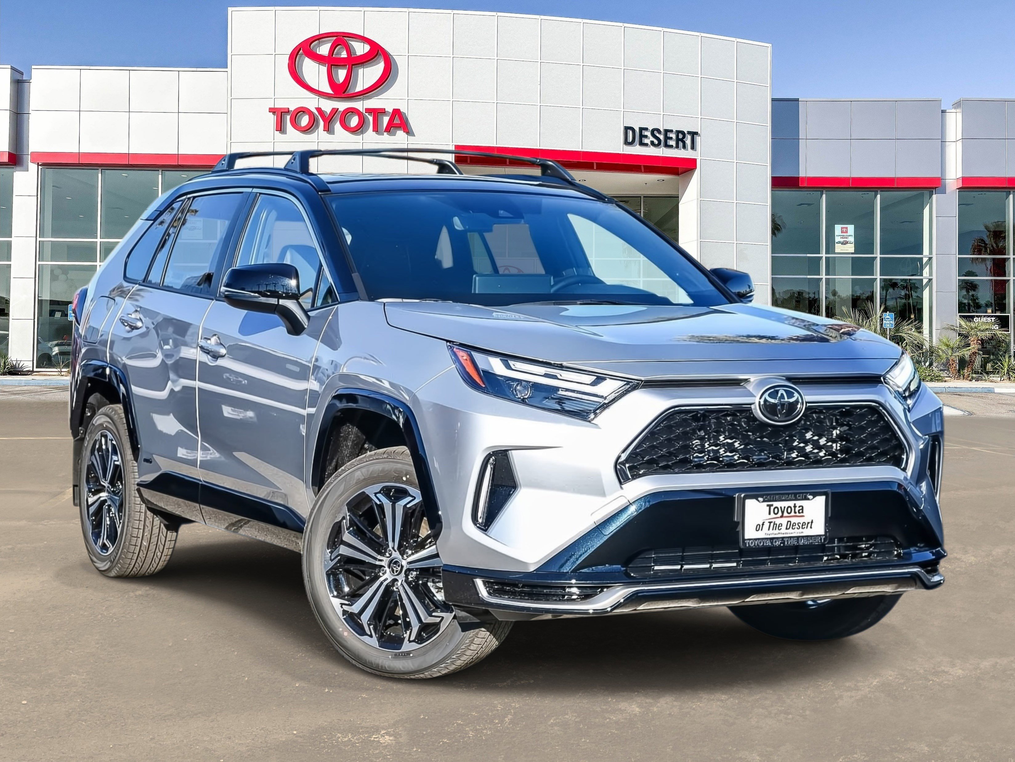 2025 Toyota RAV4 XSE's photo