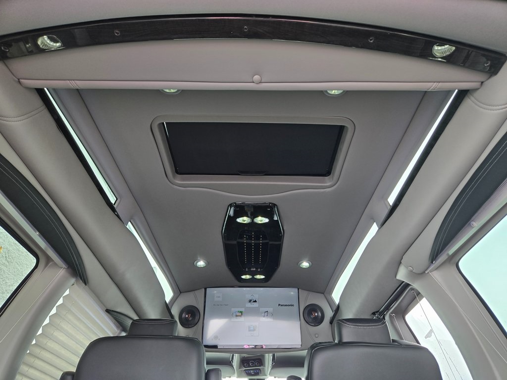 2025 Gmc Savana 2500 Cargo photo 6