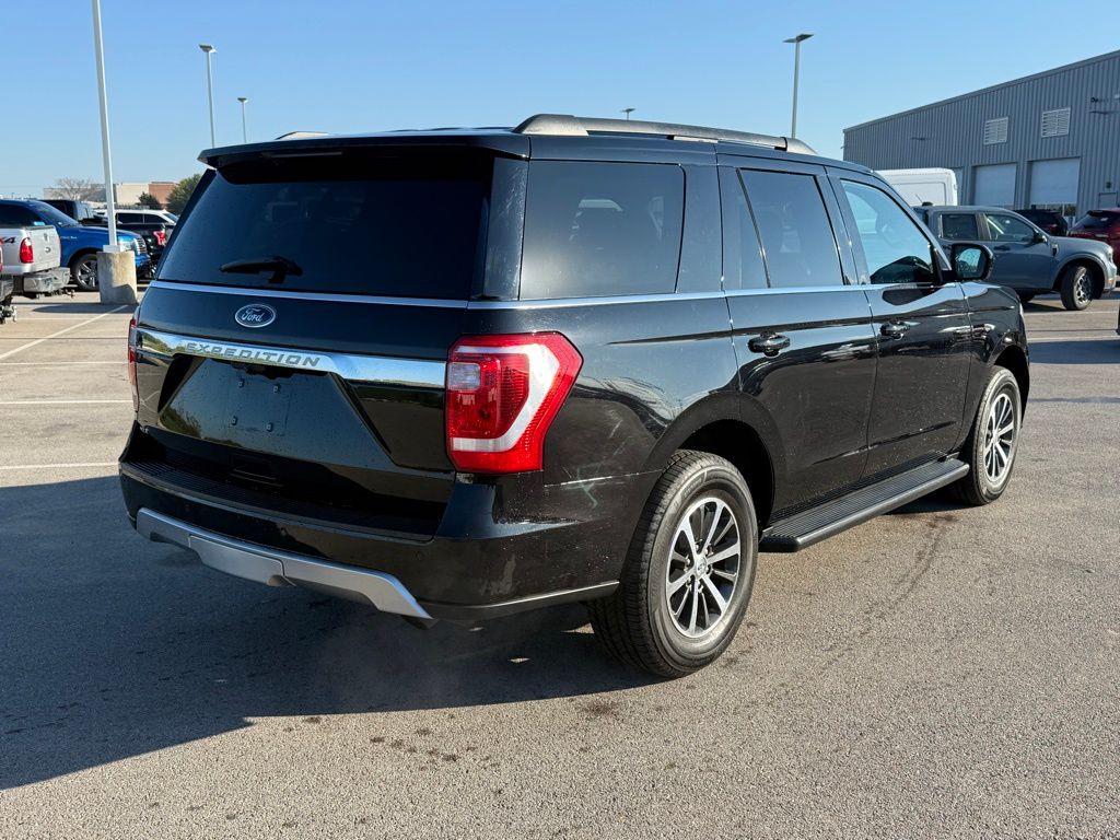 2020 Ford Expedition XLT photo 16