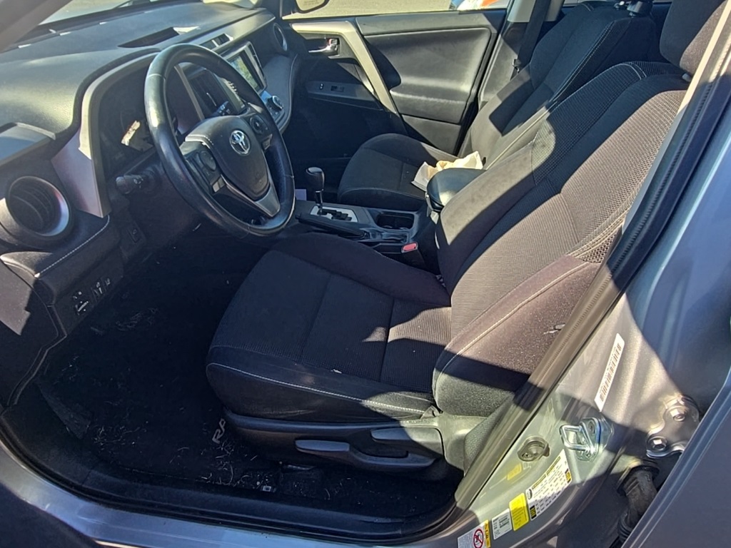 2017 Toyota RAV4 XLE photo 10
