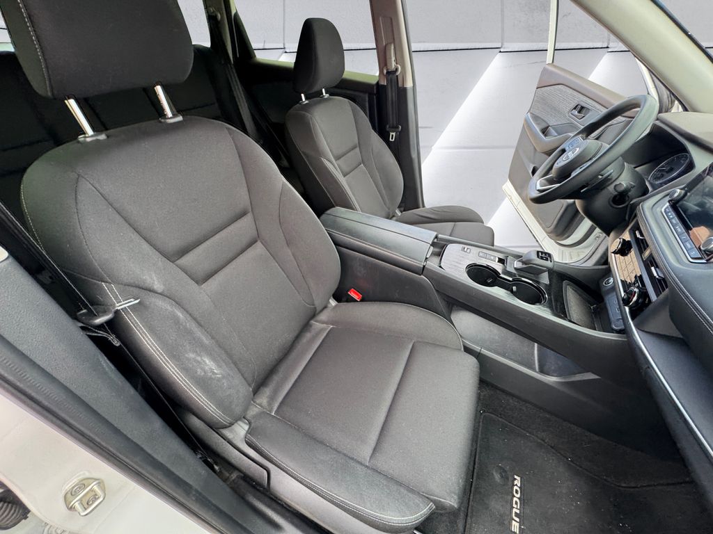 2023 Nissan Rogue S photo 13