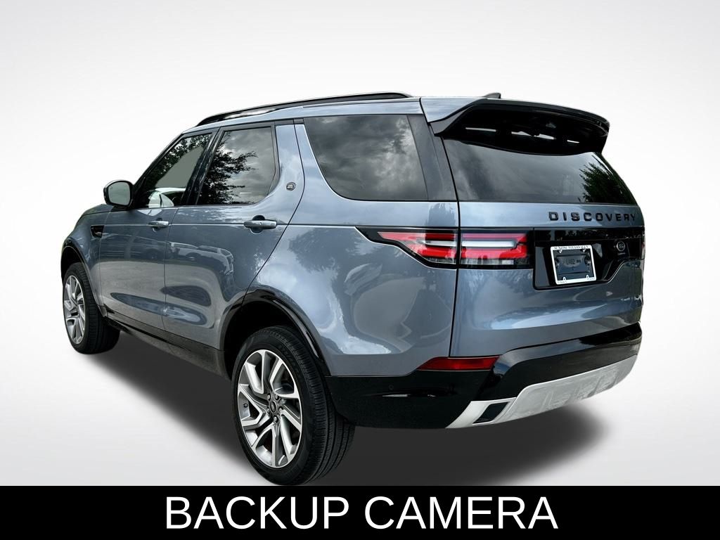 2020 Land Rover Discovery Landmark photo 3