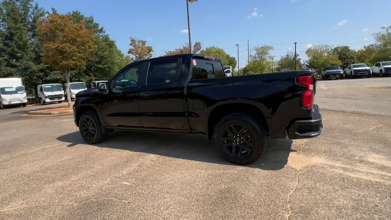 2026 Chevrolet Silverado RST photo 4