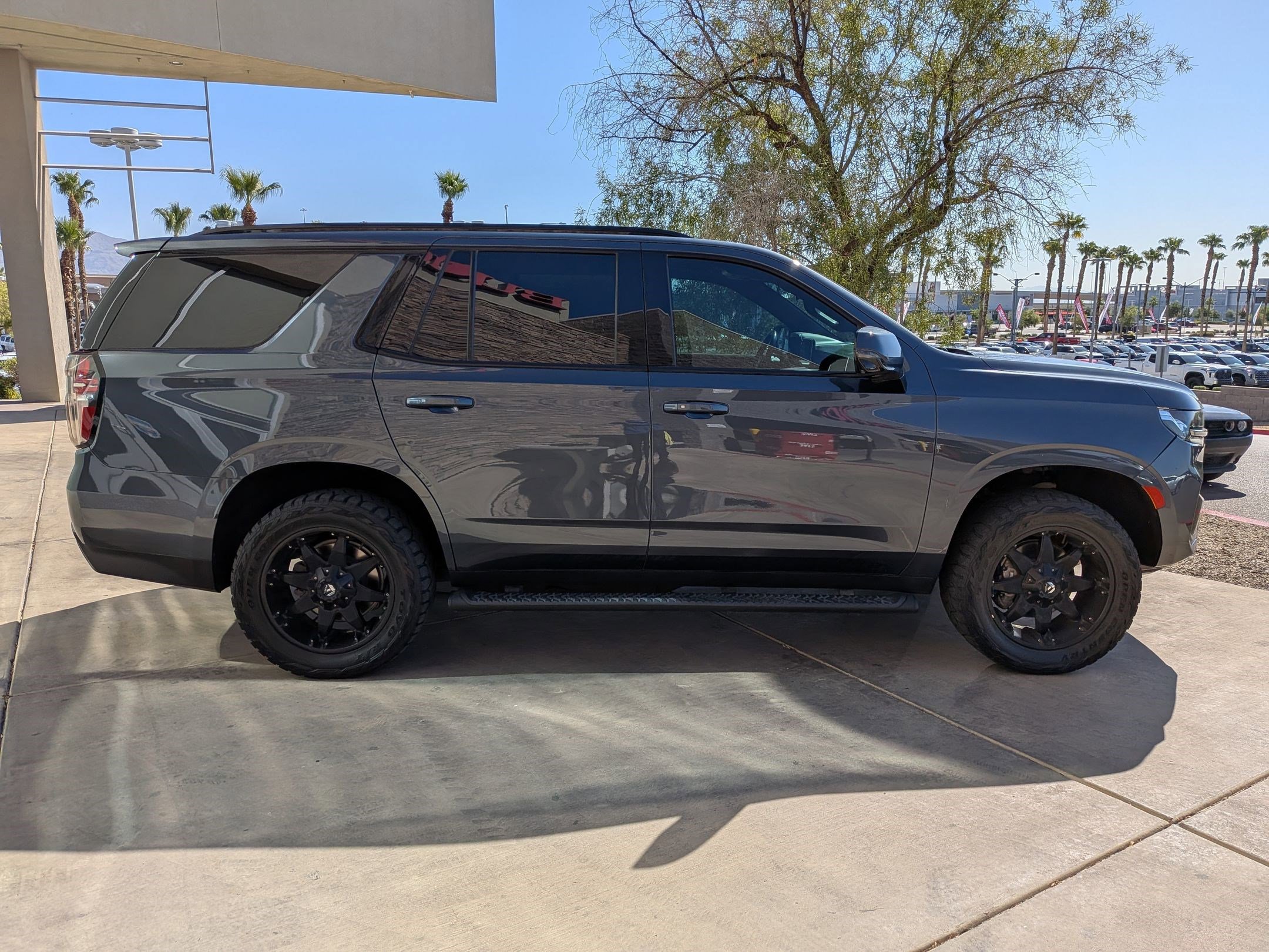 2021 Chevrolet Tahoe Z71 photo 4