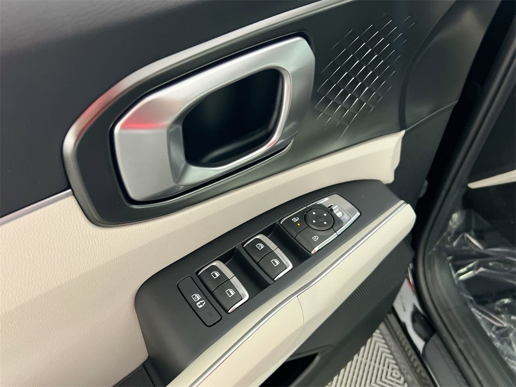 2025 Kia Sorento Hybrid EX photo 14