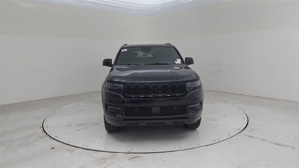 2025 Jeep Wagoneer L Series II photo 4