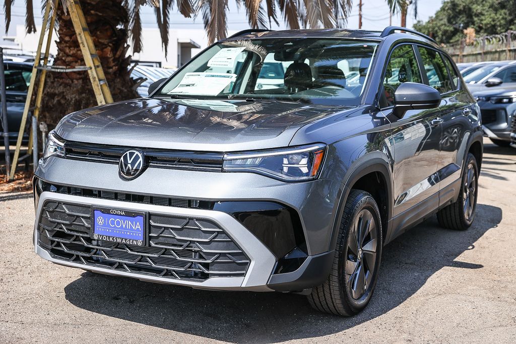 2025 Volkswagen Taos S photo 3