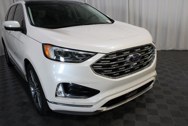 2019 Ford Edge Titanium photo 28