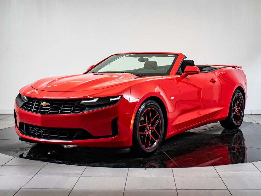 2020 Chevrolet Camaro 1LT photo 2