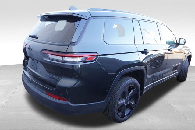 2024 Jeep Grand Cherokee Limited photo 2