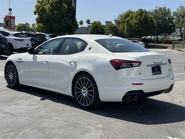 2024 Maserati Ghibli Modena photo 4