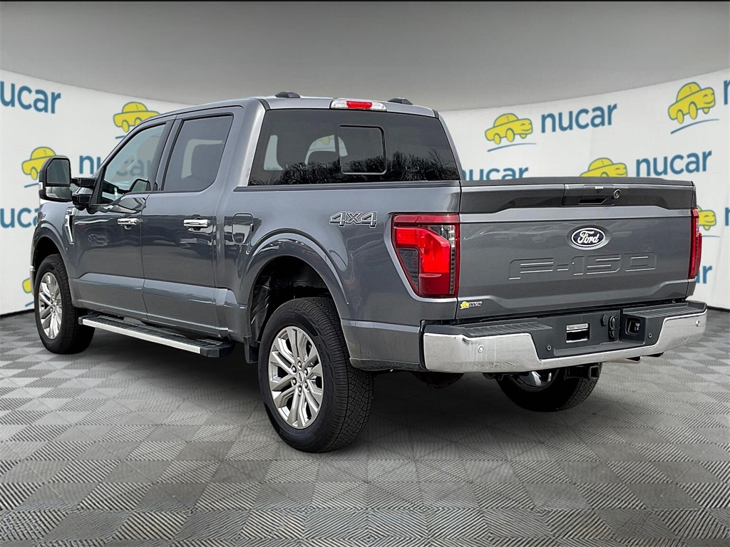 2025 Ford F-150 XLT photo 4