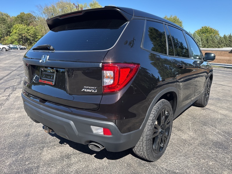 2021 Honda Passport Sport photo 2