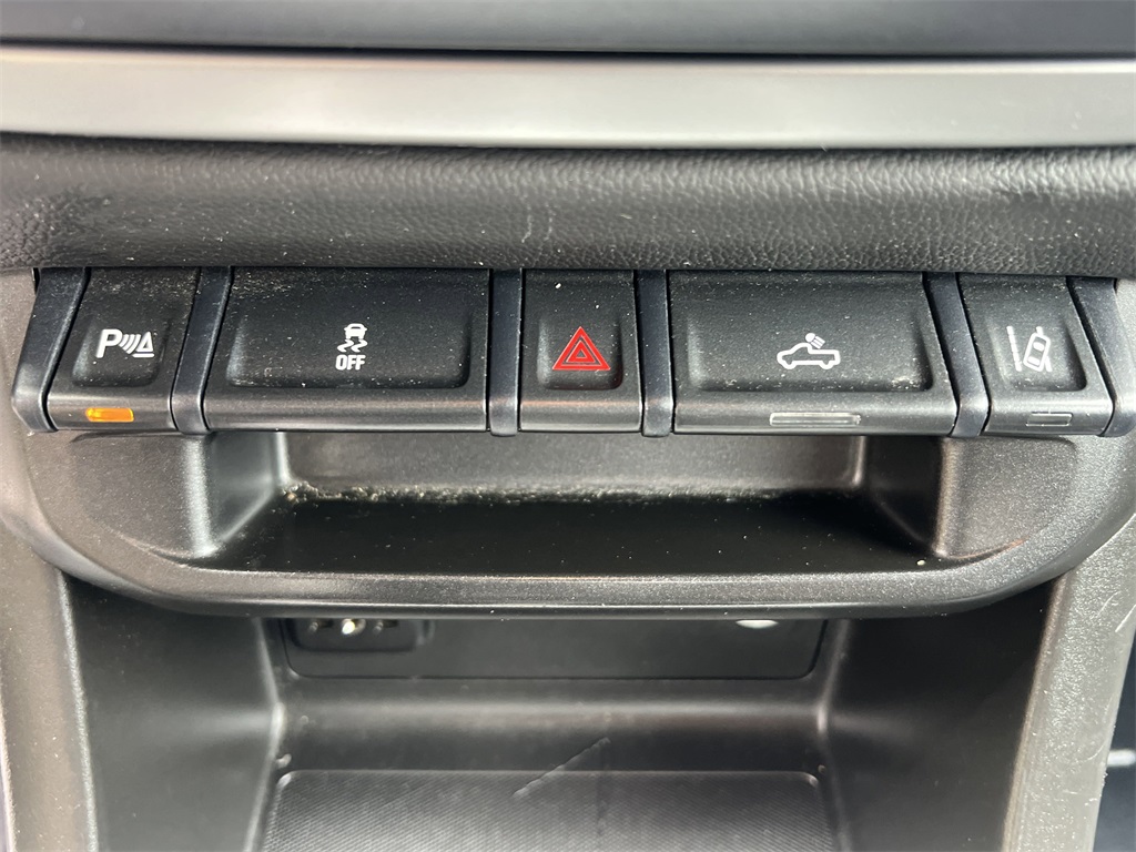 2022 Chevrolet Colorado LT photo 5