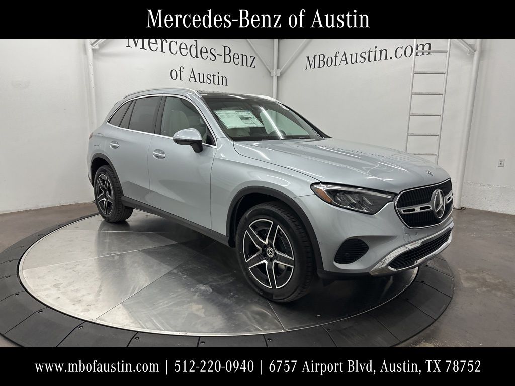 2026 Mercedes-Benz GLC Base's photo