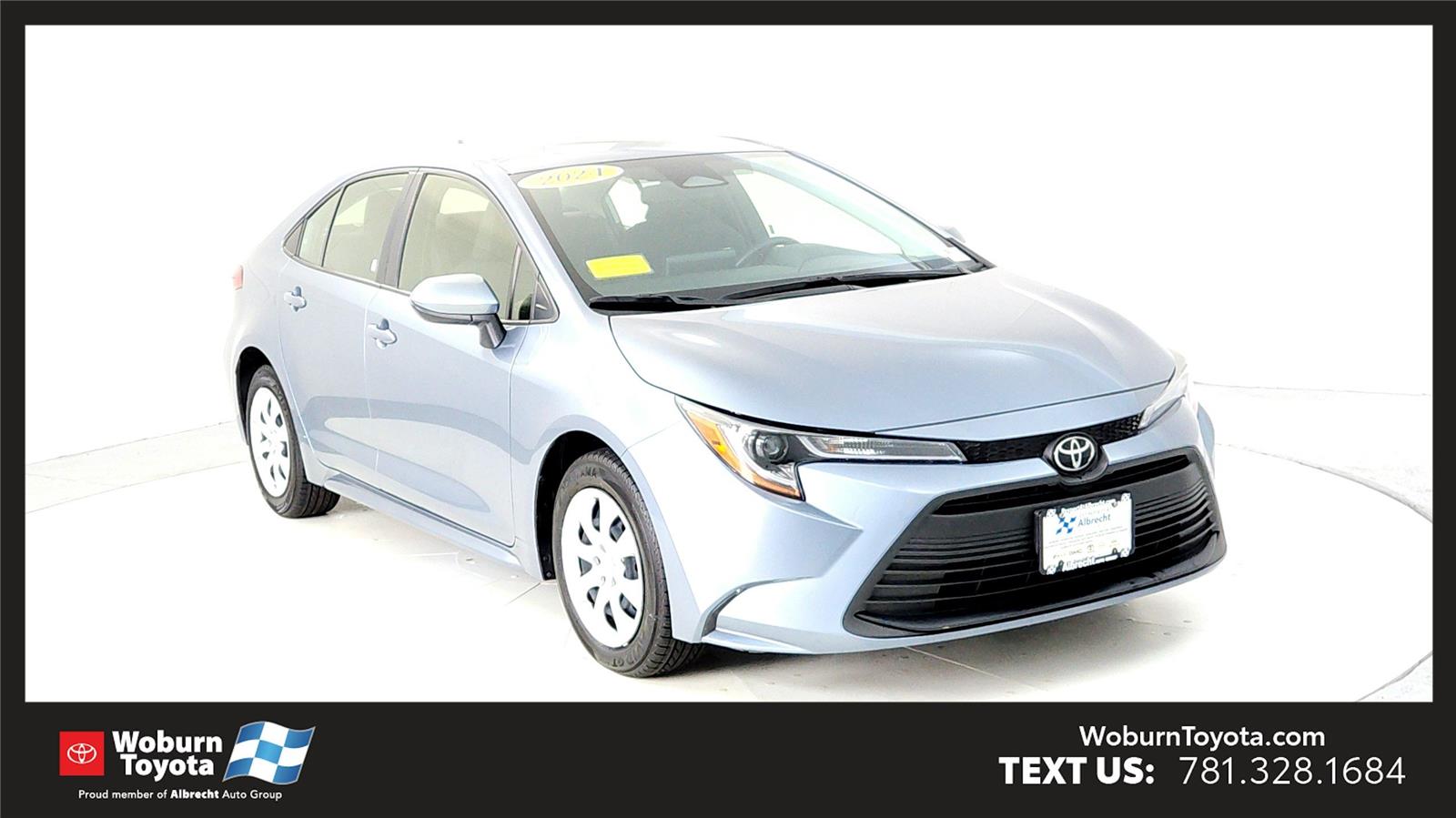 2024 Toyota Corolla LE's photo