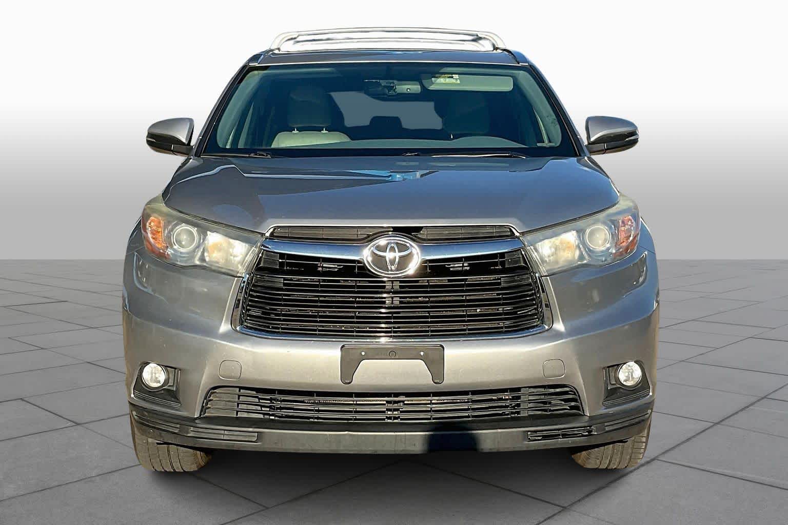 2016 Toyota Highlander XLE photo 3