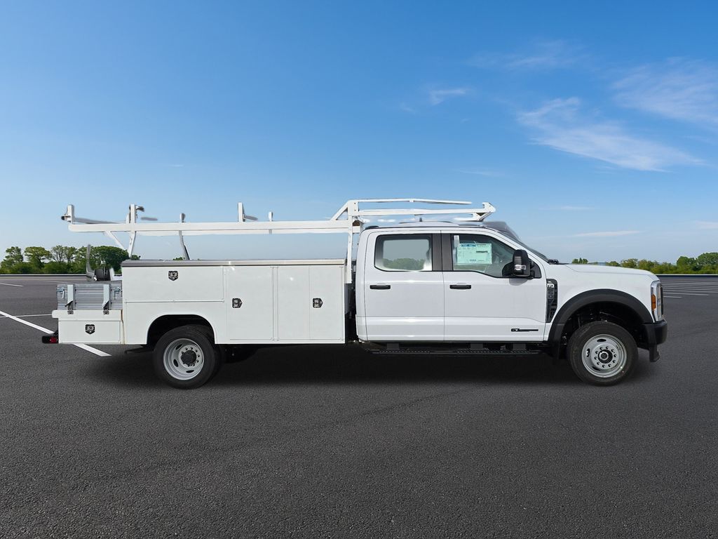 2024 Ford F-550 XL photo 2