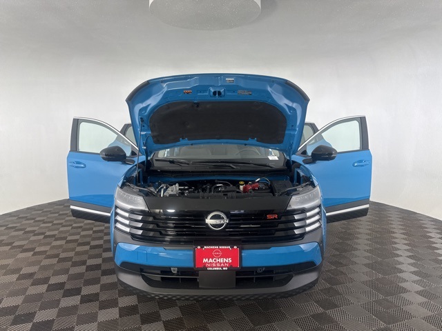 2026 Nissan Kicks SR photo 8