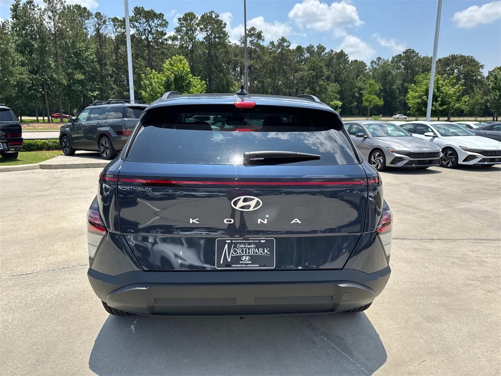 2025 Hyundai Kona SEL photo 4