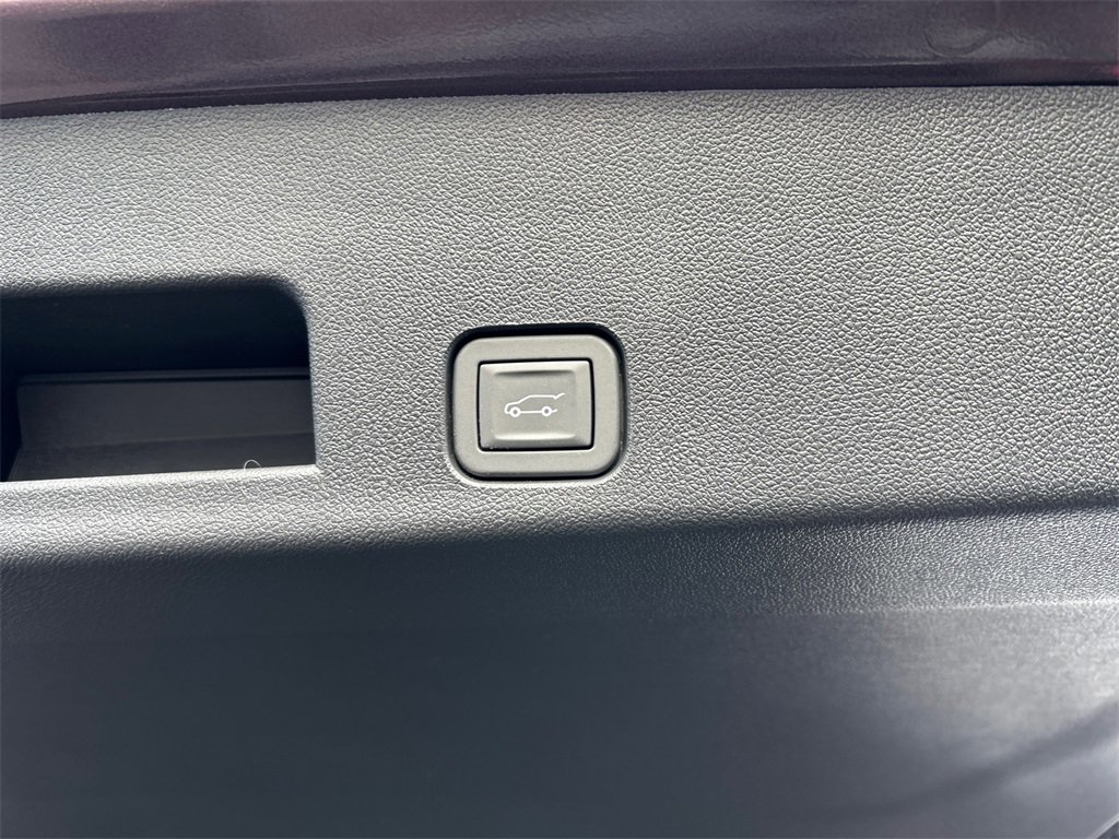 2026 GMC ACADIA - Image 36