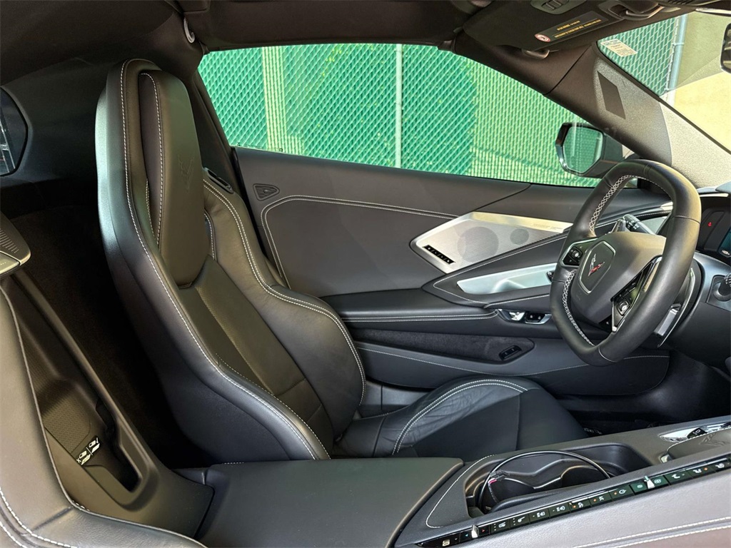 2023 Chevrolet Corvette Stingray 2LT photo 15