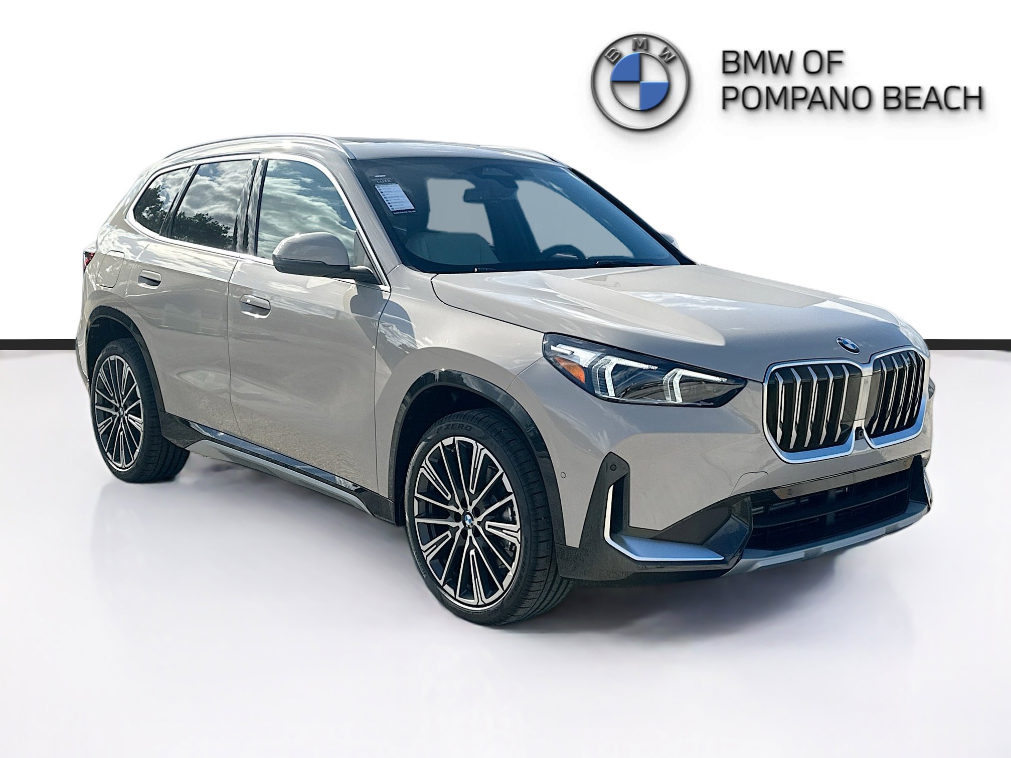 2026 BMW X1 28i's photo