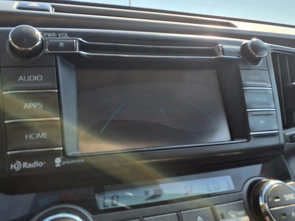 2015 Toyota RAV4 XLE photo 21