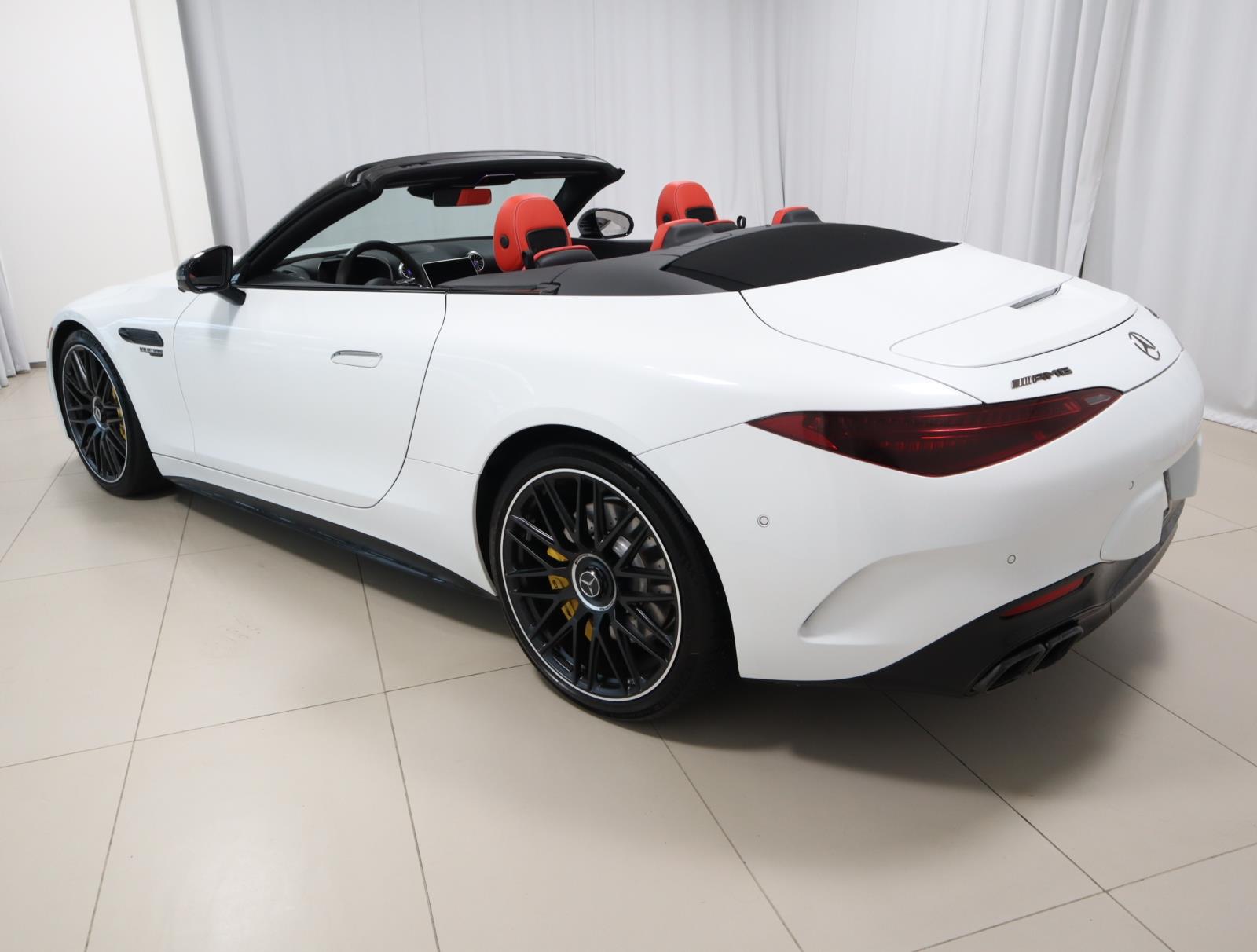 2023 Mercedes Benz SL AMG 63 photo 3