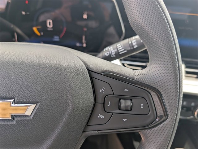 2025 Chevrolet Trax LT photo 14