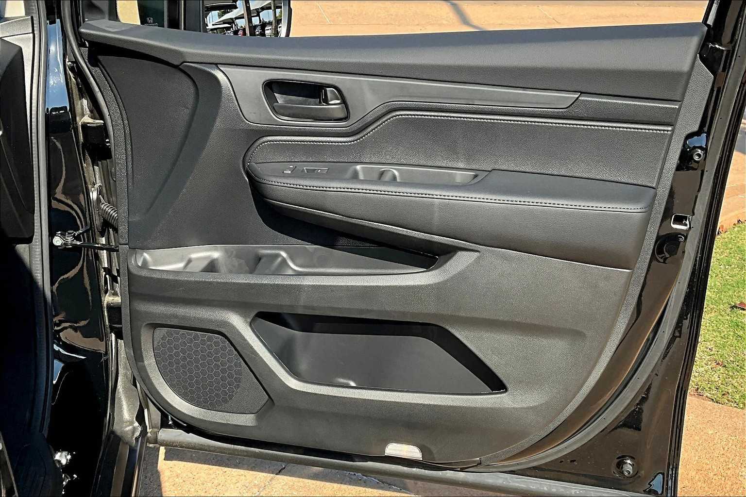 2025 Honda Odyssey EX-L photo 20