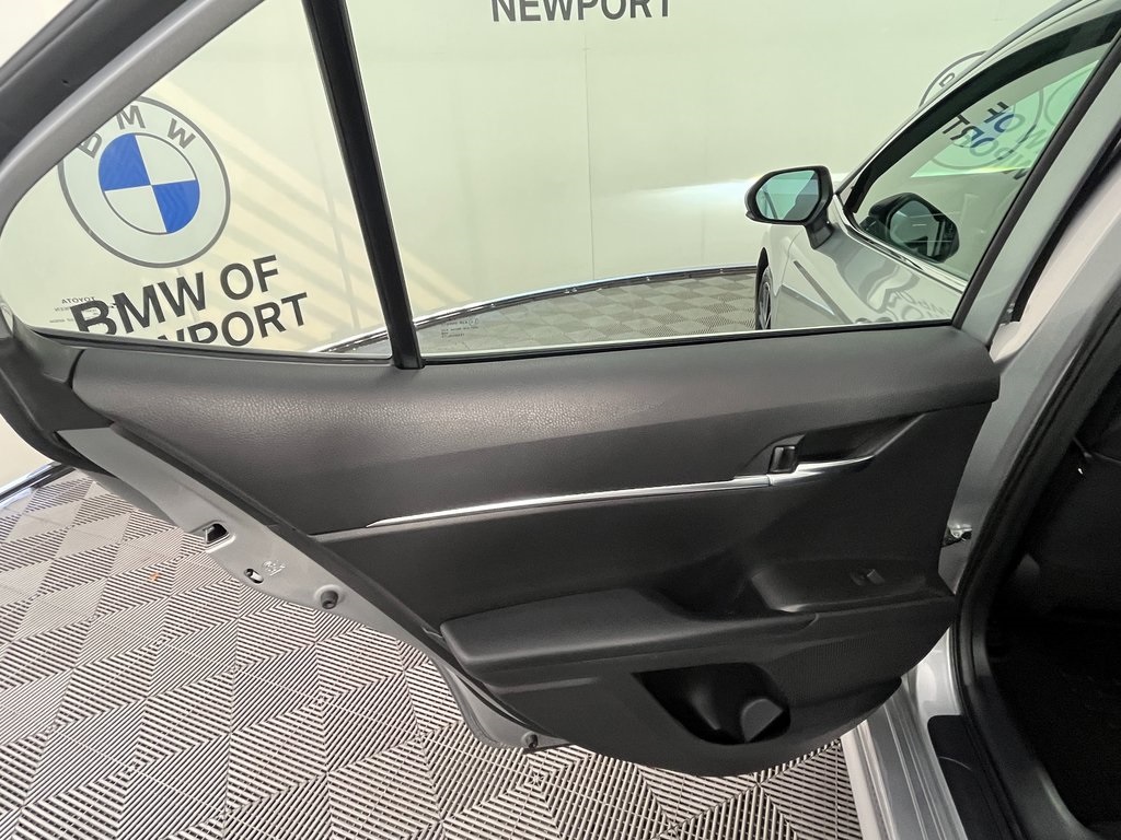 2024 Toyota Camry SE photo 23