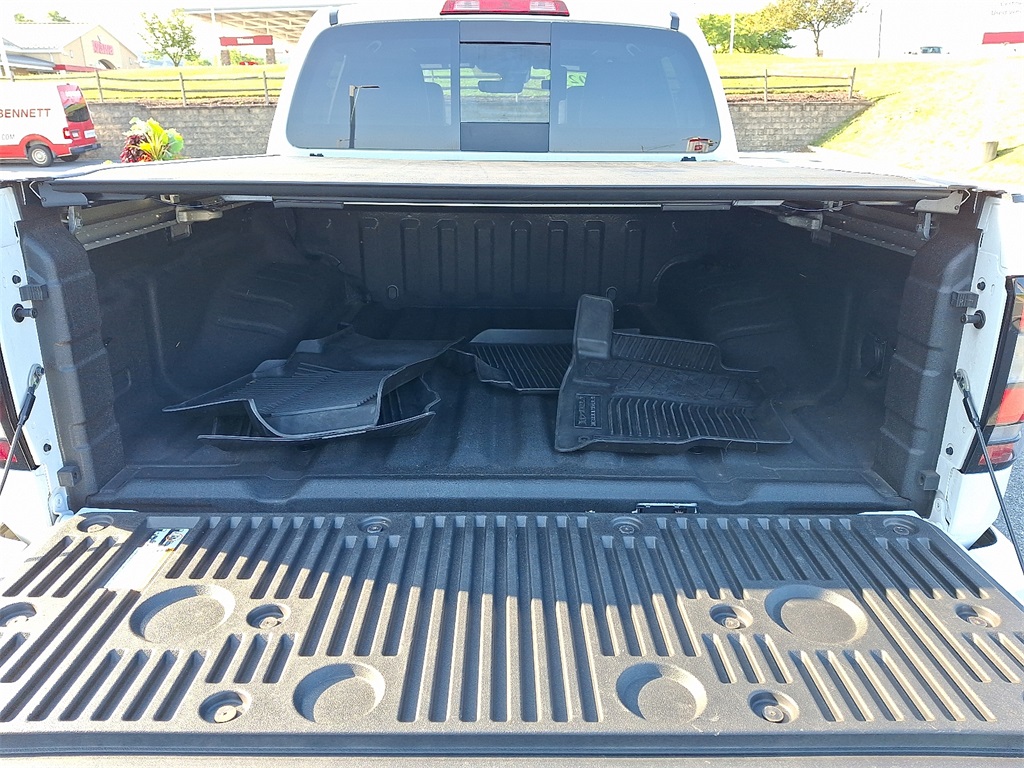 2024 Nissan Frontier PRO-4X photo 27